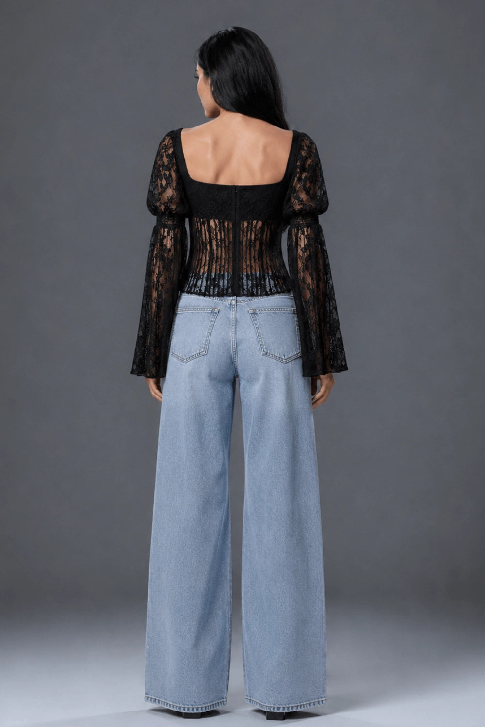 NOIRA LACE TOP